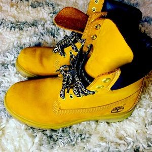 Men’s LIKE NEW Timberlands